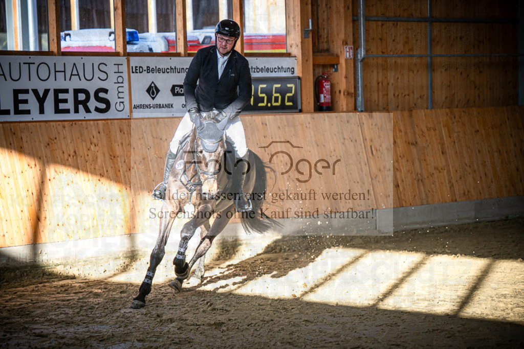 DOS_0677 | Entdecke hochwertige Reitturnierfotos von Foto Oger. Professionell, emotional und authentisch – jetzt Lieblingsmomente im Shop bestellen.Deutschlandweite Turnierfotografie. - Realisiert mit Pictrs.com