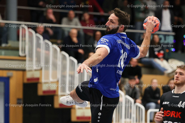 MSG1_00272 | 2022.12.17 Handball Männer Oberliga MSG Umstadt/Habitzheim - HSG Kleenheim-Langgöns e.V.  v.l.,  
 - Realisiert mit Pictrs.com