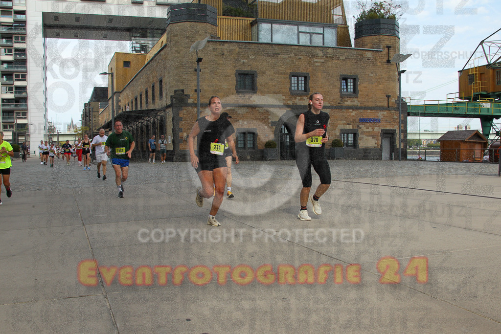 250920_1329_EV4_5750 | Sportfotografie im Rhein-Sieg Kreis, Köln, Bonn, NRW, Rheinland Pfalz, Hessen, etc. Unser Tätigkeitsfeld umfasst den Laufsport vom Volkslauf über den Marathon, Duathlon, Triathon bis zum Ultralauf wie Kölnpfad Ultra oder Schindertrail.
