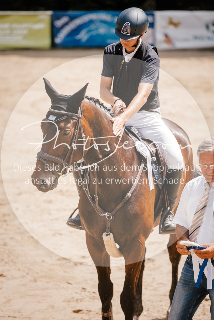 3I6A8132 | Stimmungsvolle Portraits und Reitsportfotografie im Ruhrgebiet und im Münsterland.

Pferdefotografie, Hundefotografie, Tierfotografie, Reportagen, Portraits von Tier und Mensch, Turnierfotografie in Bochum, Recklinghausen, Marl, Haltern am See, Dülmen.. - Realisiert mit Pictrs.com
