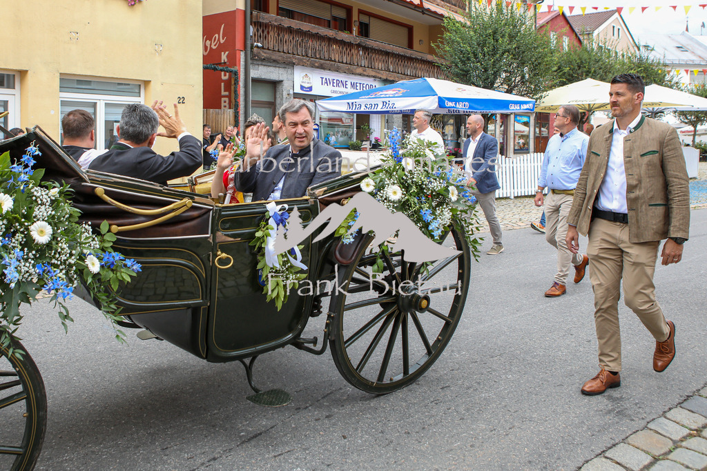 OE7A1575 | die Festeröffnung in Zwiesel mit prominentem Besuch, Ministerpräsident Markus Söder sowie Minister Hubert Aiwanger.