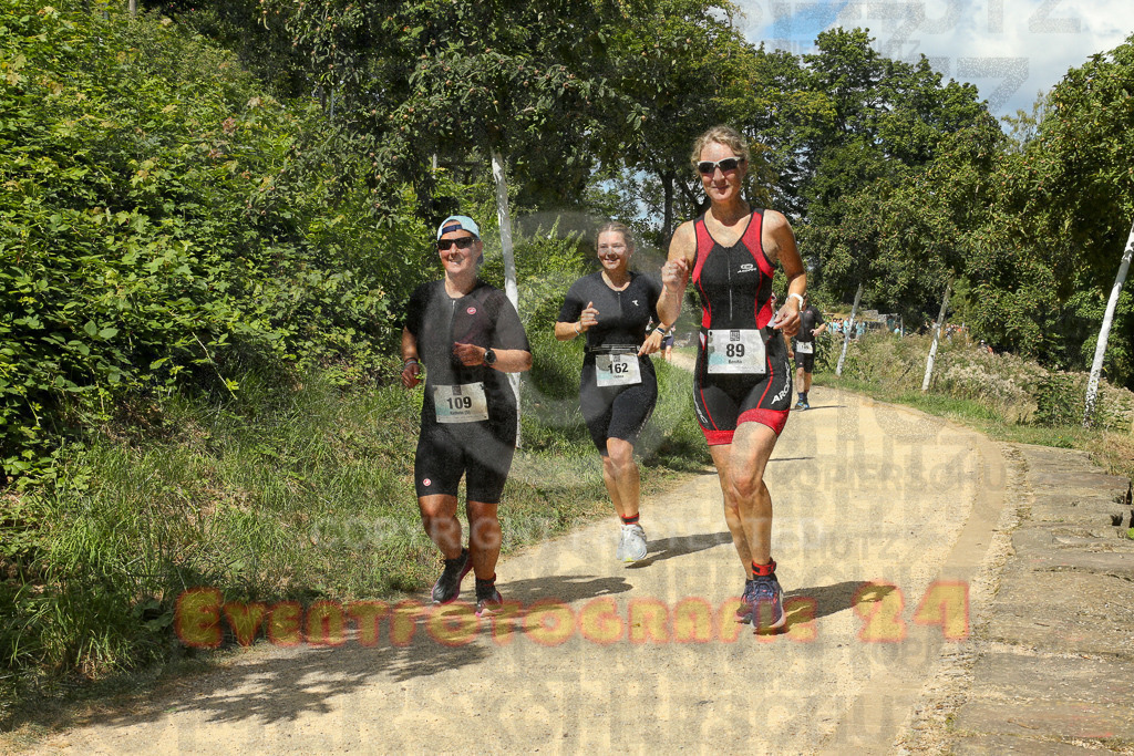 250824_1249_EX1_0635 | Sportfotografie im Rhein-Sieg Kreis, Köln, Bonn, NRW, Rheinland Pfalz, Hessen, etc. Unser Tätigkeitsfeld umfasst den Laufsport vom Volkslauf über den Marathon, Duathlon, Triathon bis zum Ultralauf wie Kölnpfad Ultra oder Schindertrail.