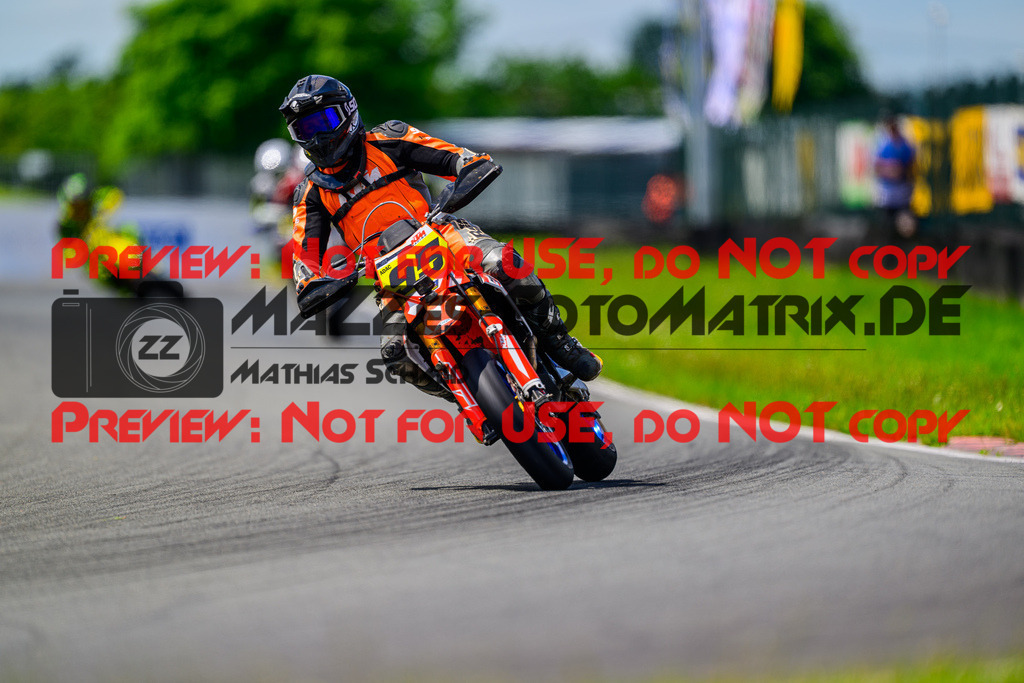 MaZZes_FotoMatrix_240623_6007705_7420 | S1