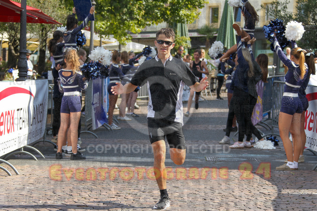 250824_1142_EV4_9013 | Sportfotografie im Rhein-Sieg Kreis, Köln, Bonn, NRW, Rheinland Pfalz, Hessen, etc. Unser Tätigkeitsfeld umfasst den Laufsport vom Volkslauf über den Marathon, Duathlon, Triathon bis zum Ultralauf wie Kölnpfad Ultra oder Schindertrail.