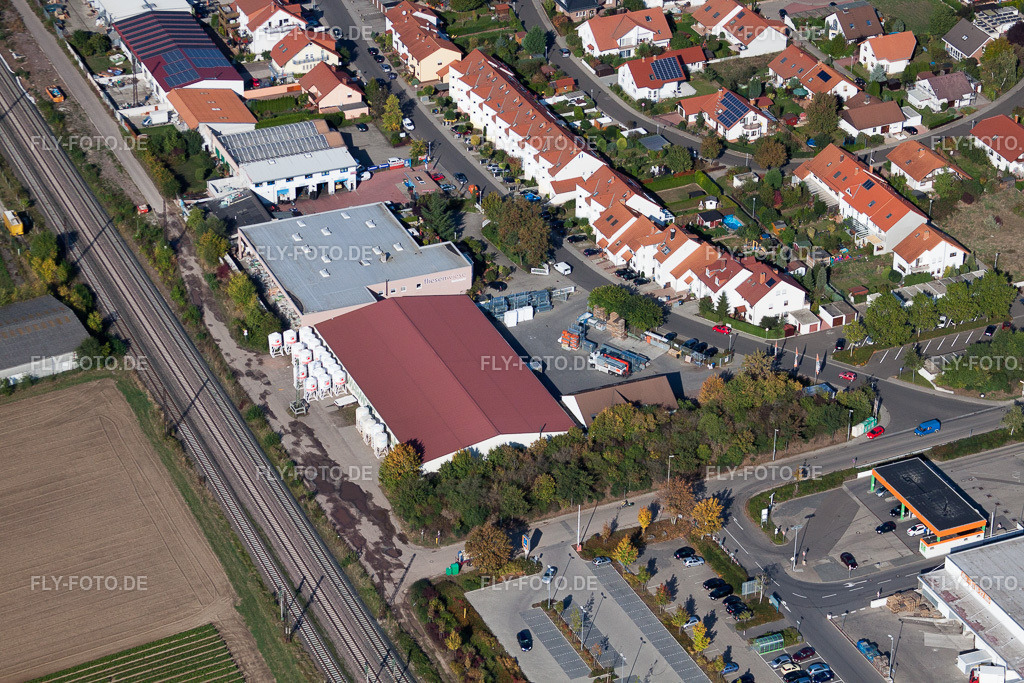 Union Bauzentrum Hornbach | Luftbild: Union Bauzentrum Hornbach im Ortsteil Bobenheim in Bobenheim-Roxheim im Bundesland Rheinland-Pfalz in Deutschland. Foto: IMG_21912.jpg vom 09.10.2009 durch Werner Riehm/FLY-FOTO.de - Realisiert mit Pictrs.com