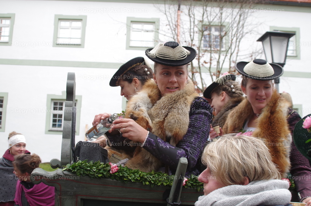 IMGP9649 | fotografiert von Axel PollmannLeonhardi Wallfahrt Benediktbeuern und Murnau, Fronleichnam, Fasching, Landschaft im Loisachtal und Benediktbeuern  - Realisiert mit Pictrs.com