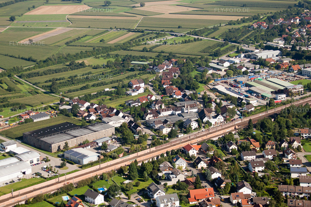 Luftbild: Werksgelände Muffenrohr GmbH im Ortsteil Hatzenweier in Ottersweier im Bundesland Baden-Württemberg in Deutschland. Foto: IMG_31751.jpg vom 20.08.2010 durch Werner Riehm/FLY-FOTO.de
