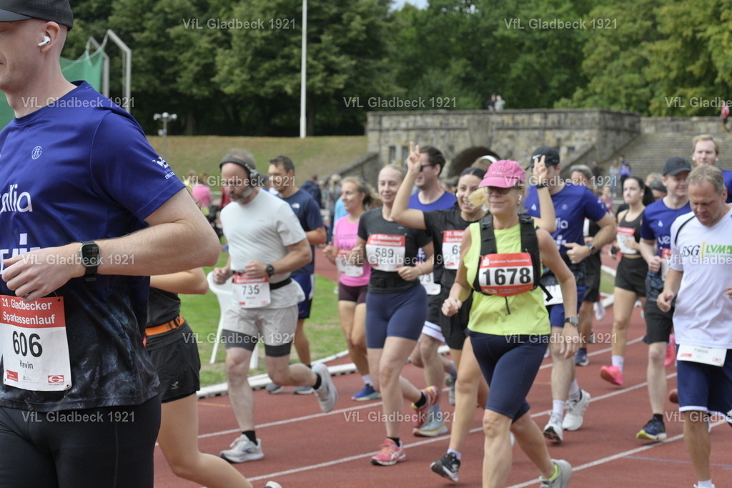 2026-08-23_Sparkassenlauf_10KM_Peter_000070 | Die Fotografen - Realisiert mit Pictrs.com