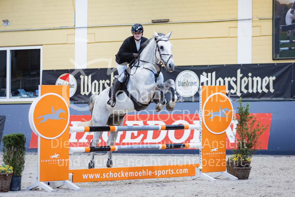 221112_Warstein_L-Spr-206 | Deine schönsten Turniermomente als professionelle Fotos! Entdecke hochwertige Pferdesport-Fotografie im Online-Shop. Jetzt Fotos finden & bestellen!