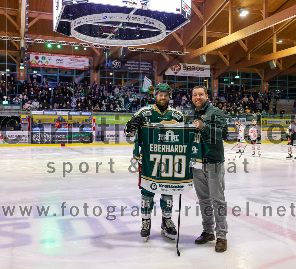 2025-12-14_024_TSV_Erding_gegen_ECDC_Memmingen_Indians | Erding, Deutschland, 14.12.2025:Eishockey, Oberliga Süd 2025 / 2026, 26. Spieltag, TSV Erding gegen ECDC Memmingen Indians, Endergebnis: 1:2Markus Eberhardt (Erding Gladiators, #94)Foto: Christian Riedel / fotografie-riedel.net
