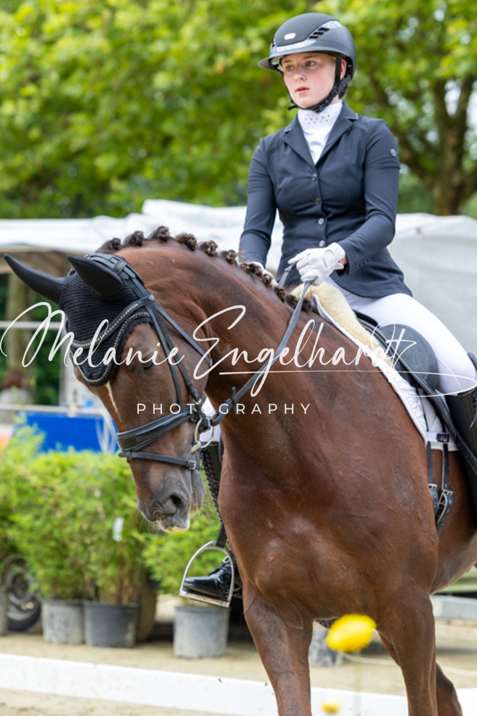7I8A4079 | melanie-engelhardt-photography - Realisiert mit Pictrs.com