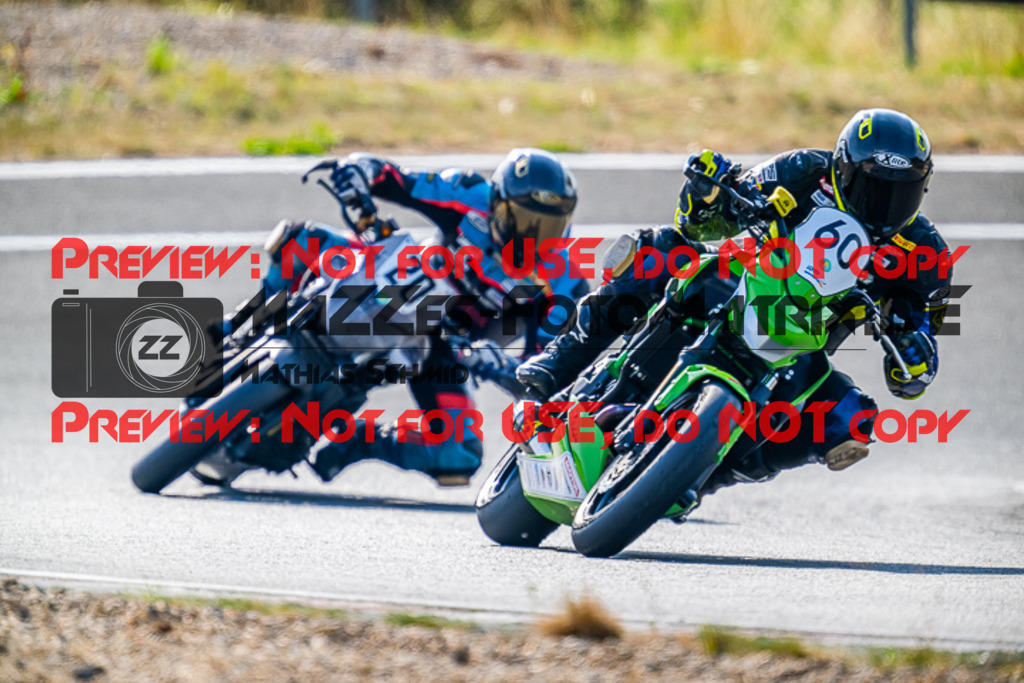 MaZZes_FotoMatrix_220722_9142 | TWIN