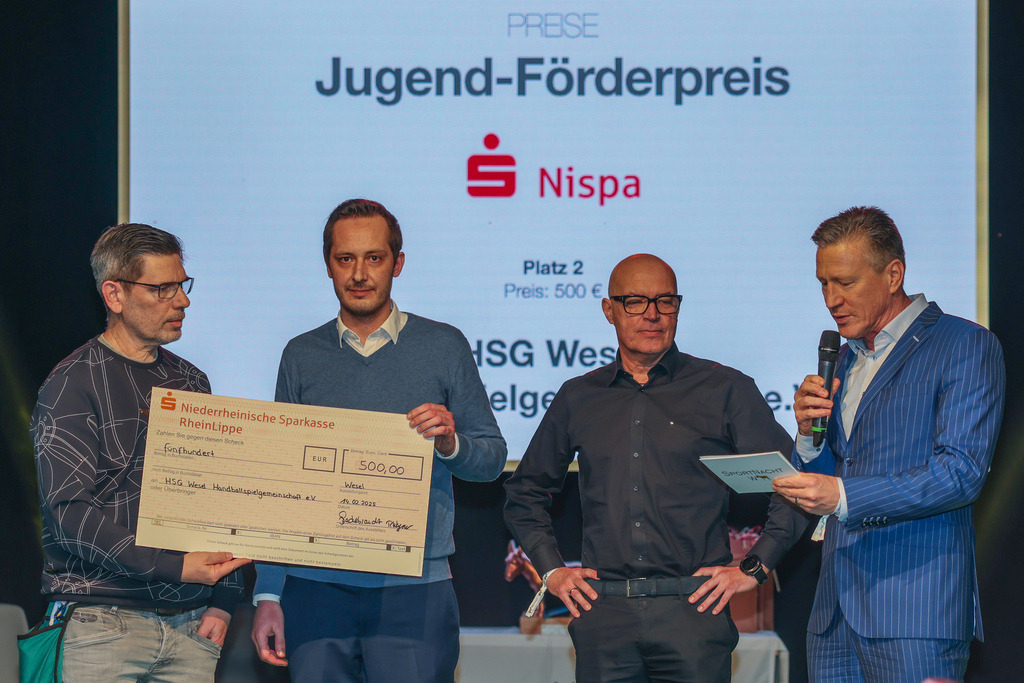 top-top.de250214-223 | Die 3. Weseler SportNacht, die große Sportgala mit Ehrungen der Weseler Sportler des Jahres 2024 findet am Freitag, den 14.02.2025 im Festzelt an der Rheinpromenade statt.Foto: Erwin Pottgiesser