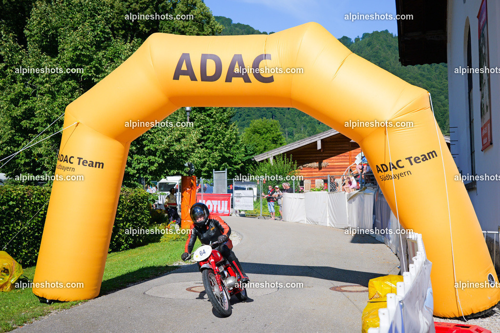 P1025727 | Erleben Sie atemberaubende, hochqualitative Fotos Ihrer Fahrt entlang der malerischen Alpenstraßen. Besuchen Sie alpineshots.com, um professionelle Aufnahmen Ihrer unvergesslichen Reise zu finden und zu kaufen - Realisiert mit Pictrs.com