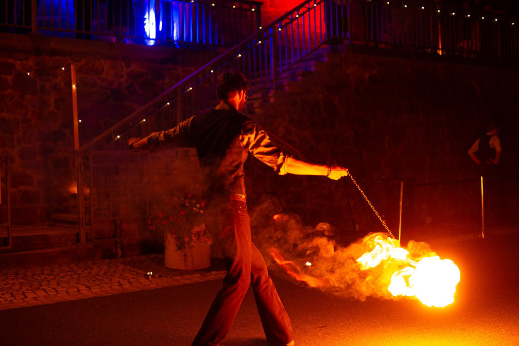 Tom Gaebel & His Trio | Tom Gaebel & His Trio im Forte Belvedere Leisnig zum Festival Hallo Leisnig 2022. - Realisiert mit Pictrs.com
