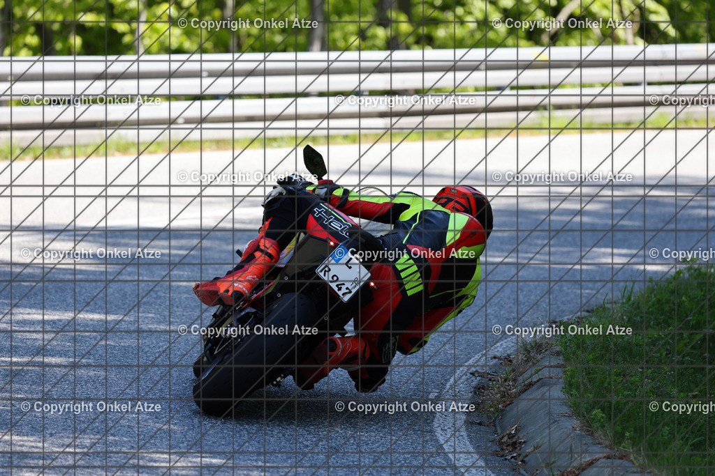 IMG_8687 | Fotograf am Kyffhäuser. Onkel Atze. Kyffhäuser Rennstrecke. Café36. Motorsportfotografie. - Realisiert mit Pictrs.com