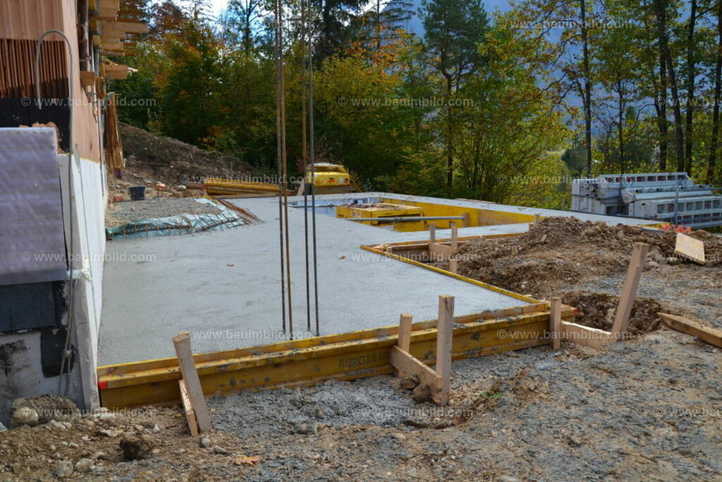 bib-lg04-betonarbeiten-0430 | Nach LV-Leistungsgruppen sortierte Detailfotos über den Bau eines Hauses. Alle Hausbau-Bilder direkt vom Urheber und Autor der Website Haus-Selber-Bauen.com