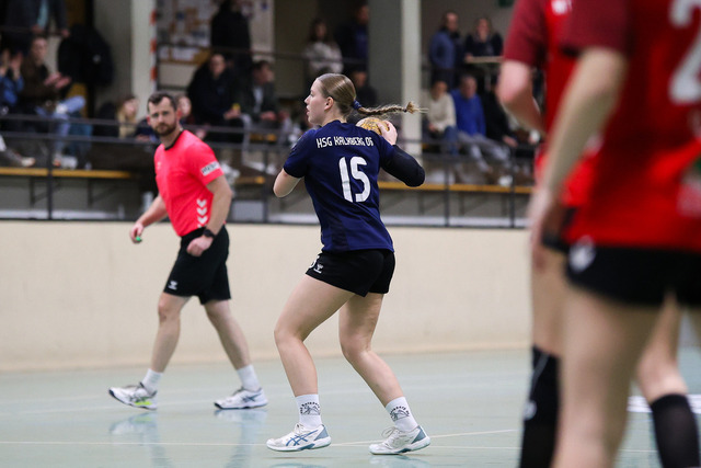 Handball I Damen I Saison 2025-2026 I Verbandsliga Süd I HSG Kalkberg 06 - MTV Dänischenhagen I 14.12.2025.167 | Hannah Zickermann (15, HSG Kalkberg 06) - Realisiert mit Pictrs.com