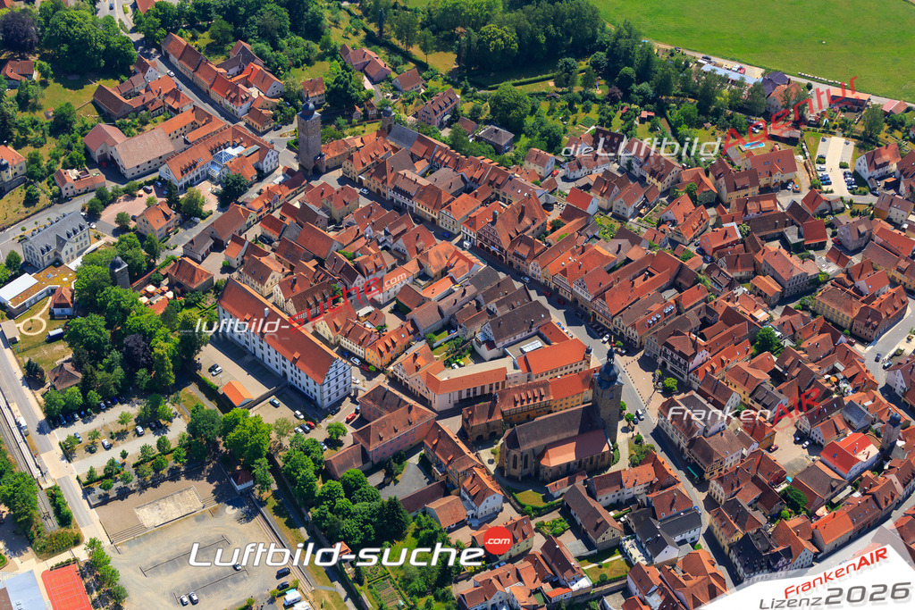Die Luftaufnahme der Stadt Ebern wurde vom UL-Flugzeug heraus erstellt ( keine Drohne )- hohe Auflösung für beste Qualität