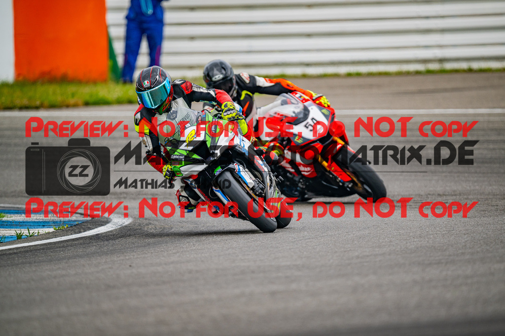 MaZZes_FotoMatrix_240701_6007705_3179 | WEISS