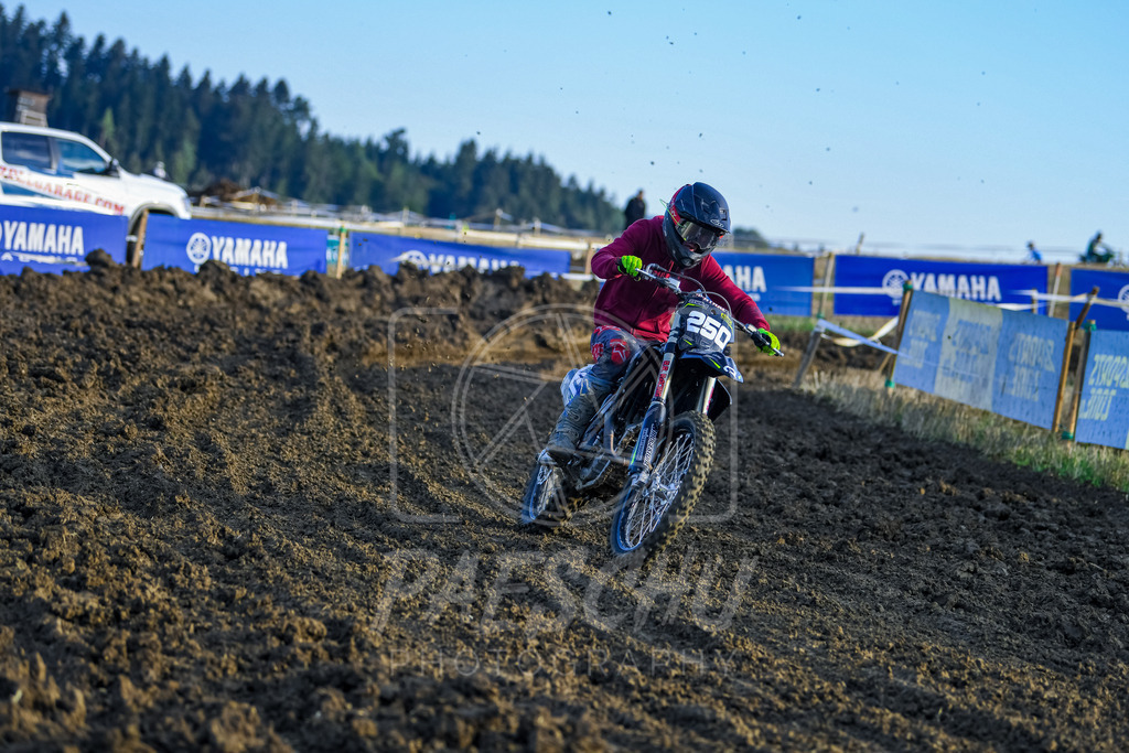 MX2 (1) | Paeschuphoto Shop - Wer nicht sucht der auch nicht findet.Ob Motocrossbilder oder von einem besuchtem Spiel, Hauptsache Action. - Realisiert mit Pictrs.com