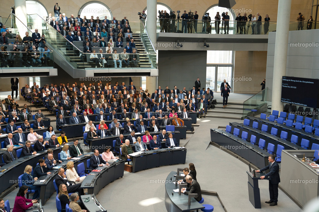 AfD Bundestagsfraktion während der konstituierenden Sitzung des 21. Bundestages am 25.03.2025 während Thorsten Frei (CDU) spricht | Metropolico