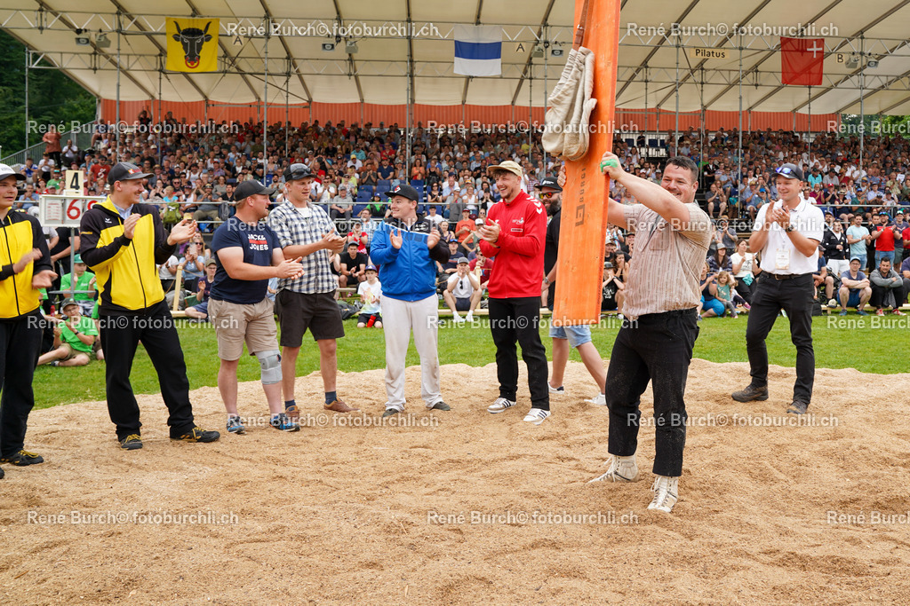 DSC00441 | René Burch leidenschaftlicher Fotograf aus Kerns in Obwalden.  Hier finden sie Sport, Landschaft und Natur Fotografie.
 - Realisiert mit Pictrs.com