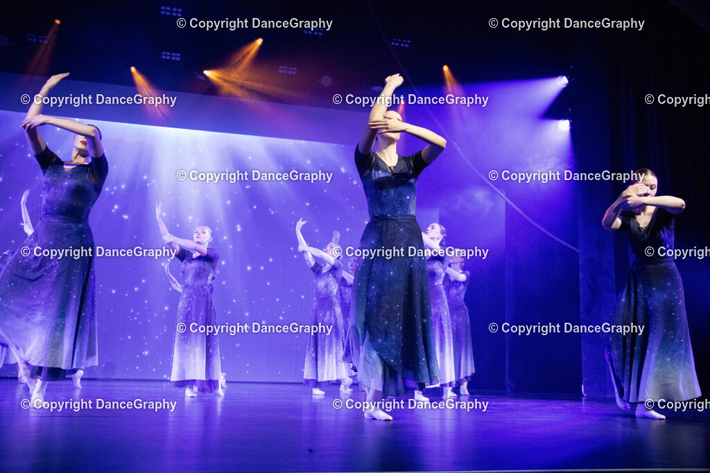 GPHY3387 | DanceGraphy - Realisiert mit Pictrs.com