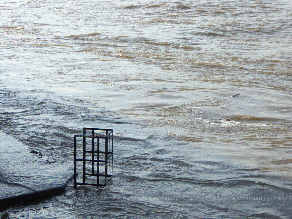 P1000824 | Entdecken Sie die faszinierende Welt von Norbert Michels: Surreale Kunstwerke, hochwertige Fotos, Leinwandbilder & Fotoprodukte wie Tassen mit bild7 - Realisiert mit Pictrs.com