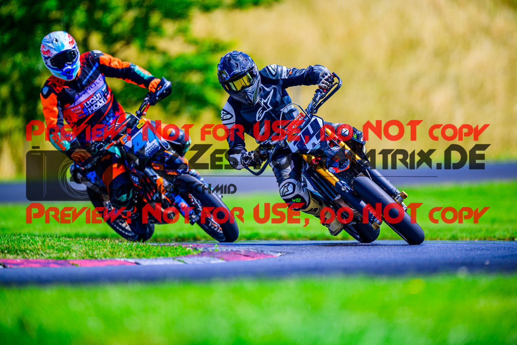 MaZZes_FotoMatrix_240713_6007705_7273 | S3