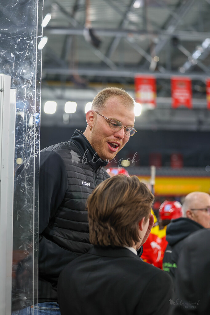 U20 EHCB vs GCK Lions Finale3-4873 | Sportbilder, Sportfotograf, Hochzeits- und Eventfotografin, Flugshows, Portraits und Tiershooting, Aviation, Downhill, Nationalleague, Swissleague, International