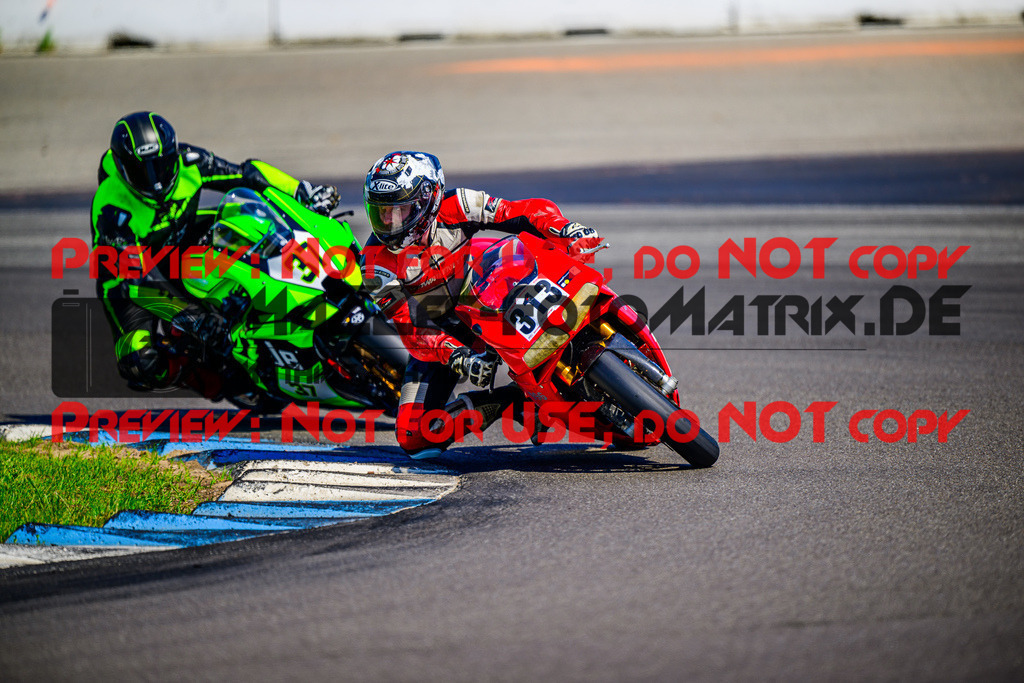 MaZZes_FotoMatrix_240520_6021986_7914 | WEISS