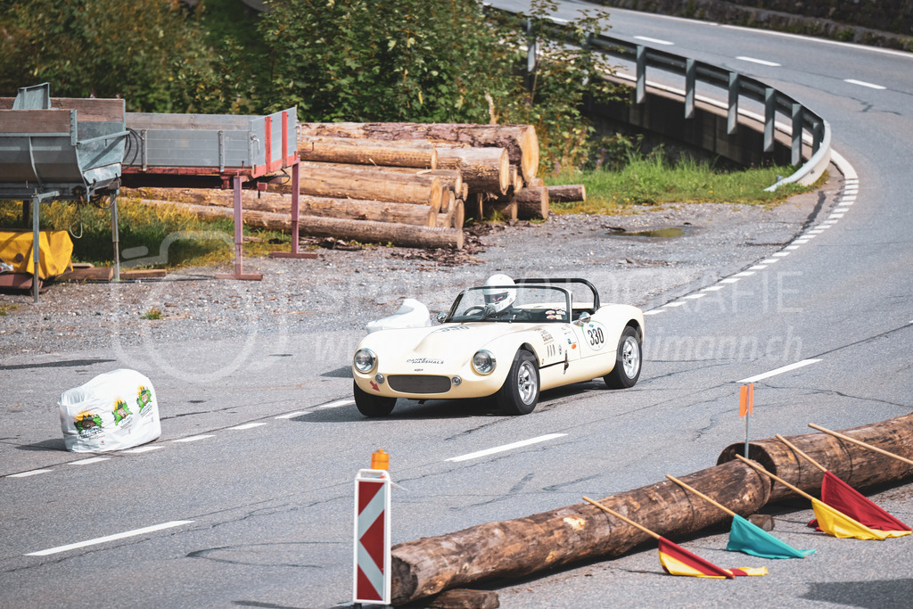 21. Arosa ClassicCar 2025 - 7. =September= 2025 | Heinz Vogt aus Wangen (SUI) in einem Sylva Fisher Fury aus dem Jahre 1970 mit Startnummer 330 am Arosa ClassicCar 2025 in der Kategorie Sport Trophy..@arosaclassiccar, @arosa.official, #arosaclassiccar, #arosa, #76curves, #classiccarBild: Sportfotografie Markus Aeschimann | www.markus-aeschimann.ch - Realisiert mit Pictrs.com