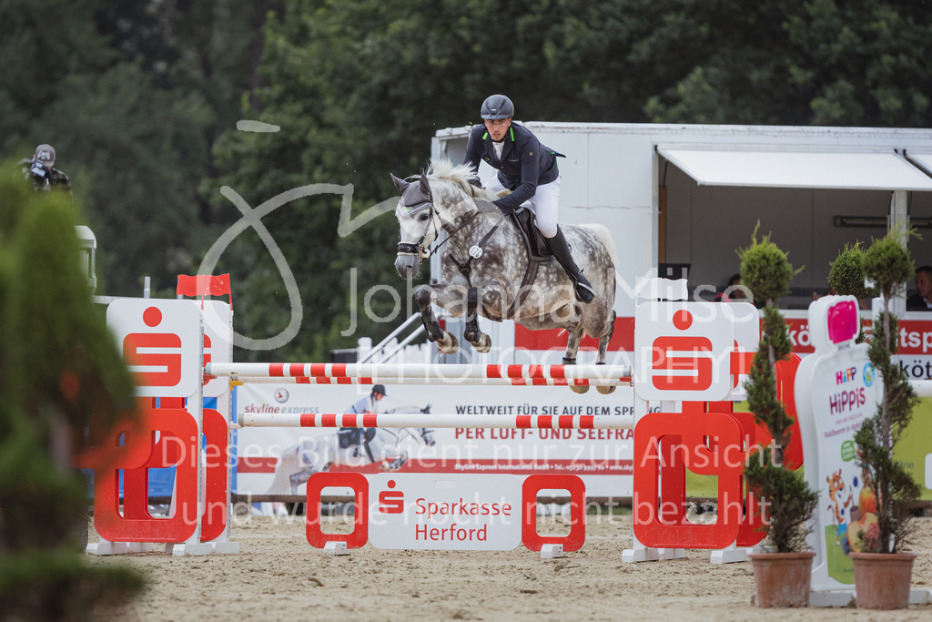 220729_BHO_GT_M2-Spr_1-273 | Deine schönsten Turniermomente als professionelle Fotos! Entdecke hochwertige Pferdesport-Fotografie im Online-Shop. Jetzt Fotos finden & bestellen!