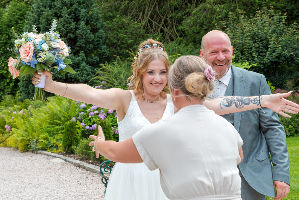 foto.9ers.at-142-PNG-1484 | Hochzeit, Portraits, Headshots, Food- und Immobilienfotografie in Tirol. 360°, Drohne und mehr. Kontaktieren Sie mich einfach via Mail per foto@9ers.at - Realisiert mit Pictrs.com