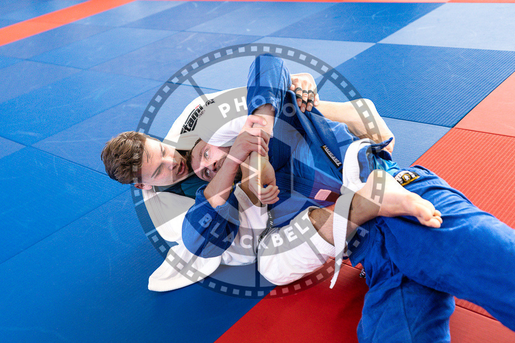 20250510PBB1584 | Athletes compete during the JJLG Berlin Open Jiu-Jitsu Championship on May 10, 2025 in Berlin, Germany. © Chiara Dazi / photoblackbelt