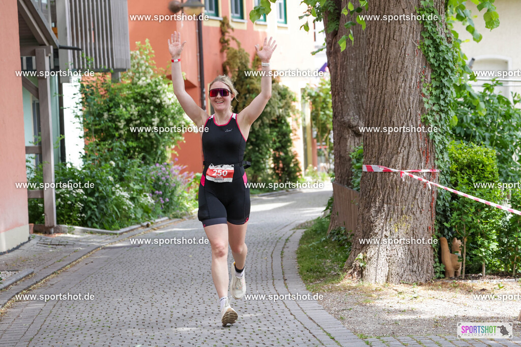KSZ_8651 | Stadttriathlon Erding 2025. #yourpictrs #sportshot_your_pictrs @Sportshotphotography #stadttriathlonerding Copyright: www.sportshot.de