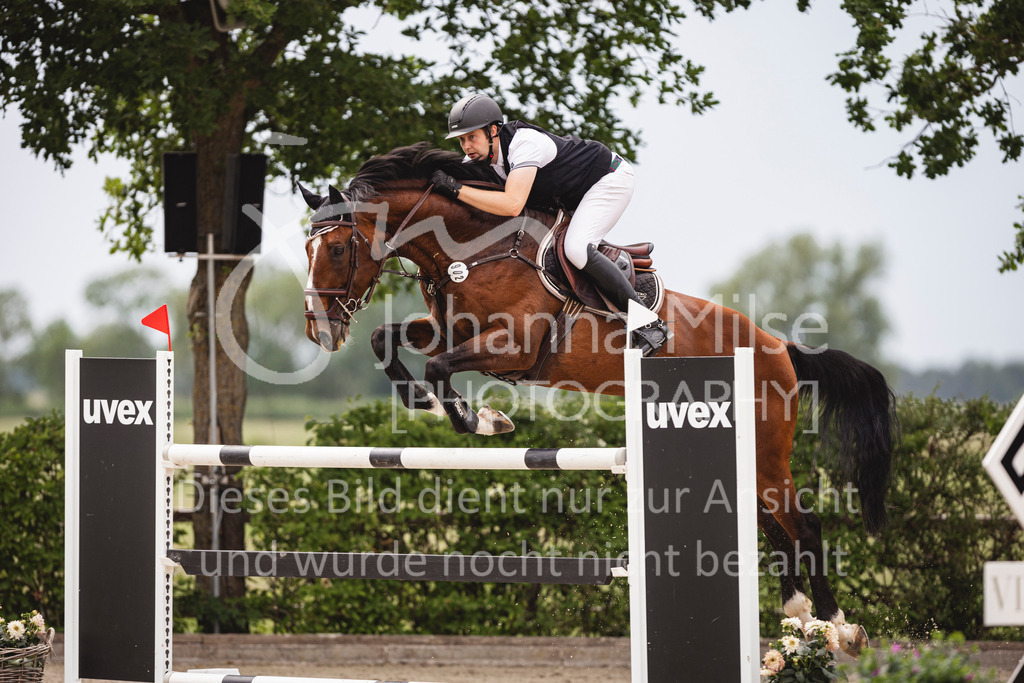 250622_Lemwerder_M2-SprmstAnf-841 | Deine schönsten Turniermomente als professionelle Fotos! Entdecke hochwertige Pferdesport-Fotografie im Online-Shop. Jetzt Fotos finden & bestellen!