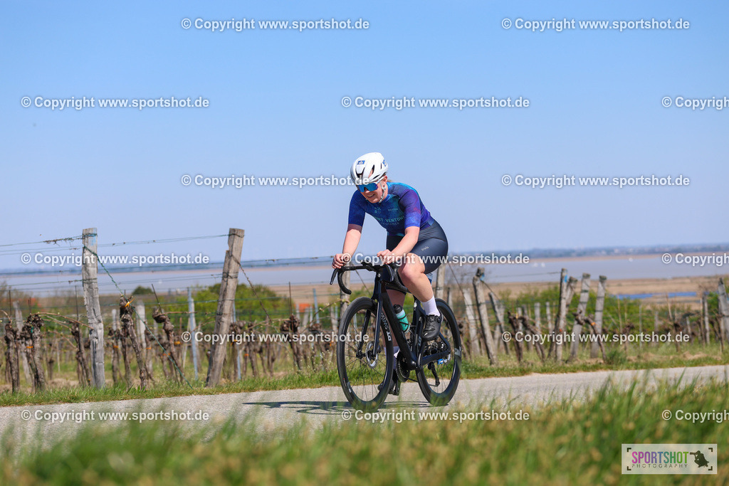 IMG_9517 | @sportshot_your_pictrs #yourpictures#roadtowm2029 #nrm #neusiedlerseeradmarathon #neusiedlersee #neusiedlerseetourismus #burgenland #mörbisch #nrm26 #burgenlandtourismus #voglundco #poweredbyburgenlandtourismus #radsport #rad #marathon #ucigranfondo #visitburgenland #ucigranfondoworldseries