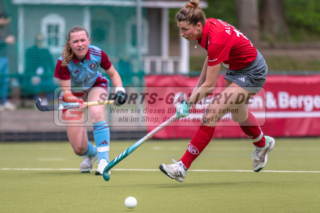 SM_20240427-D85_0212 | Playoffs:1.Bundesliga Feldhockey (W) UHC - DCadA /  1:3 (0:1)