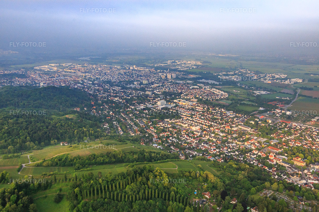 Luftbild: Ortsansicht im Ortsteil Auerbach in Bensheim im Bundesland Hessen in Deutschland. Foto: IMG_089194.jpg vom 25.05.2016 durch Werner Riehm/FLY-FOTO.de