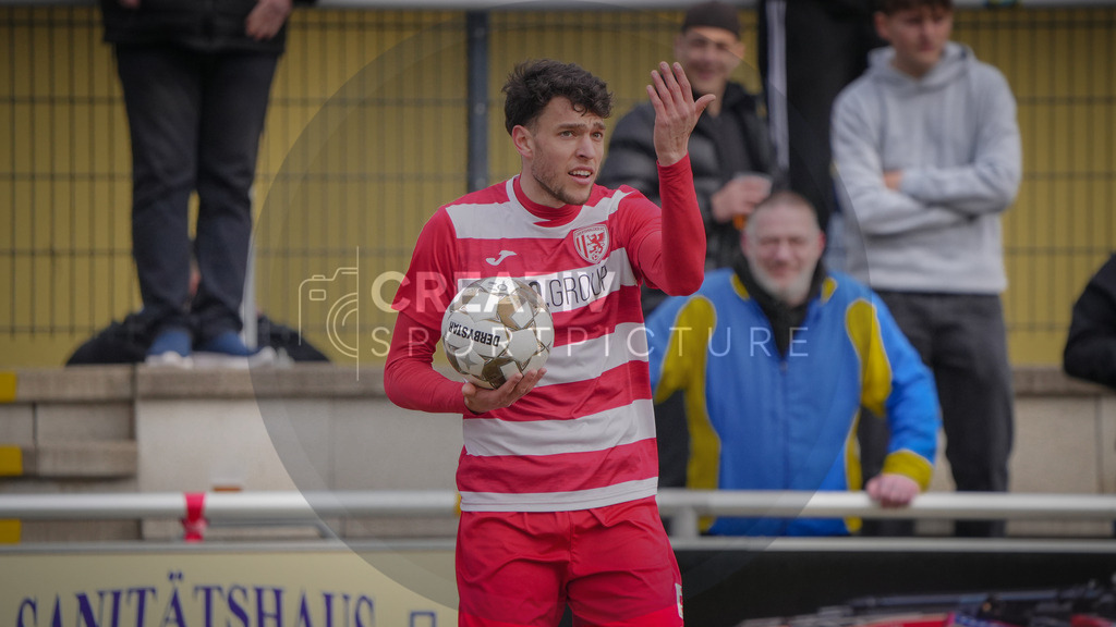 Fußball, Herren, Saison 2025/2026, Regionalliga Nordost, 26. Spieltag, FSV 63 Luckenwalde vs. Greifswalder FC, Samstag 14.03.2026, Werner-Seelenbinder-Stadion Luckenwalde, | Fußball, Herren, Saison 2025/2026, Regionalliga Nordost, 26. Spieltag, FSV 63 Luckenwalde vs. Greifswalder FC, Samstag 14.03.2026, Werner-Seelenbinder-Stadion Luckenwalde, Im Bild: Jannis Farr (Greifswald) - Realisiert mit Pictrs.com