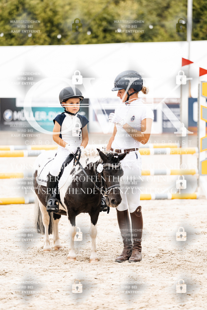 CK907450 | Turnierfotografie Pferdefotografie Trier Rheinland-Pfalz Pferdesport Reitsport Tierfotografie Sportfotografie Pferdevideo Pferdevideografie Equestrianvideography equestrianphotography  - Realisiert mit Pictrs.com