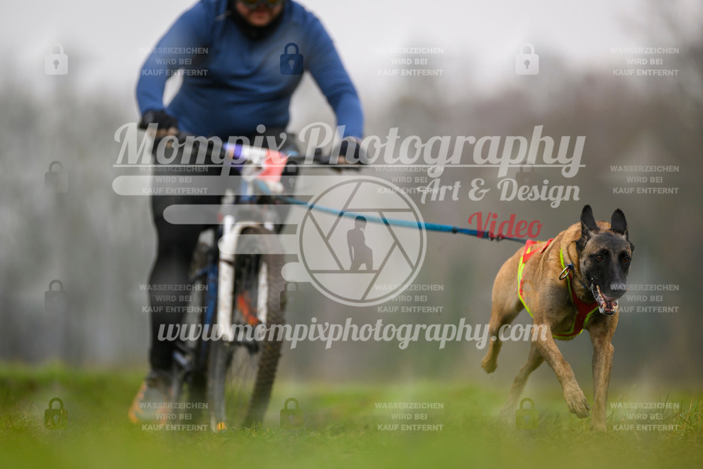 MompixPhotography_CDF2023_FFST_Di_Bike1-88 | PayLife