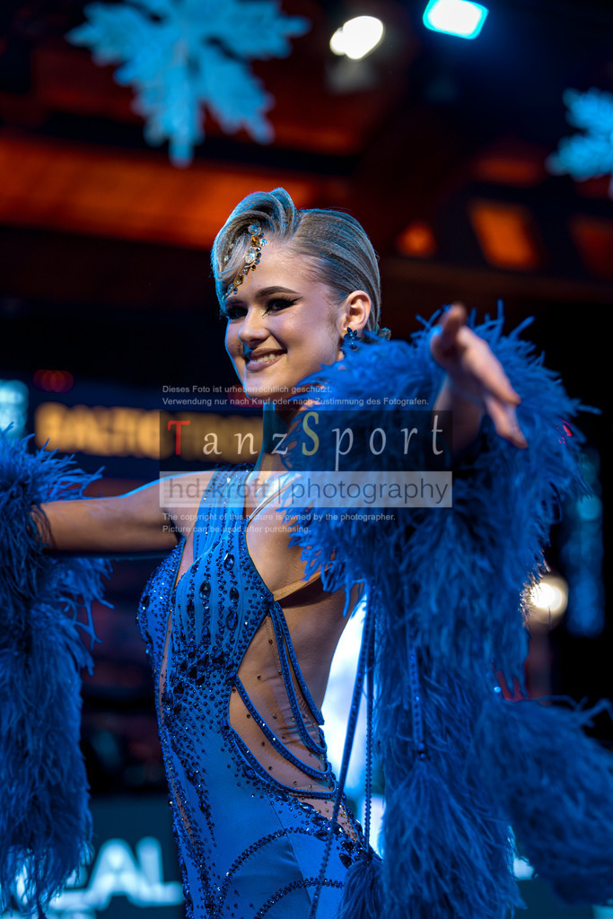 20251214_Baltic-Trophy_2787-2 | Tanzsportbilder, Standardtanz, Lateintanz, WDSF, DTV, LTVB, dancecomp, goc, hessen tanzt, blaues band der spree, walzer, tango, wiener walzer, slowfox, quickstepp, samba, rumba, cha-cha-cha, paso doble. jive, hd-kroft photography, turniertanzsport
