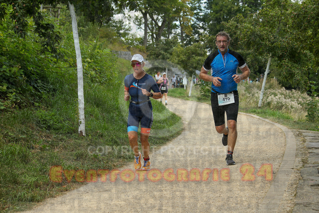 250824_1352_EX1_4056 | Sportfotografie im Rhein-Sieg Kreis, Köln, Bonn, NRW, Rheinland Pfalz, Hessen, etc. Unser Tätigkeitsfeld umfasst den Laufsport vom Volkslauf über den Marathon, Duathlon, Triathon bis zum Ultralauf wie Kölnpfad Ultra oder Schindertrail.