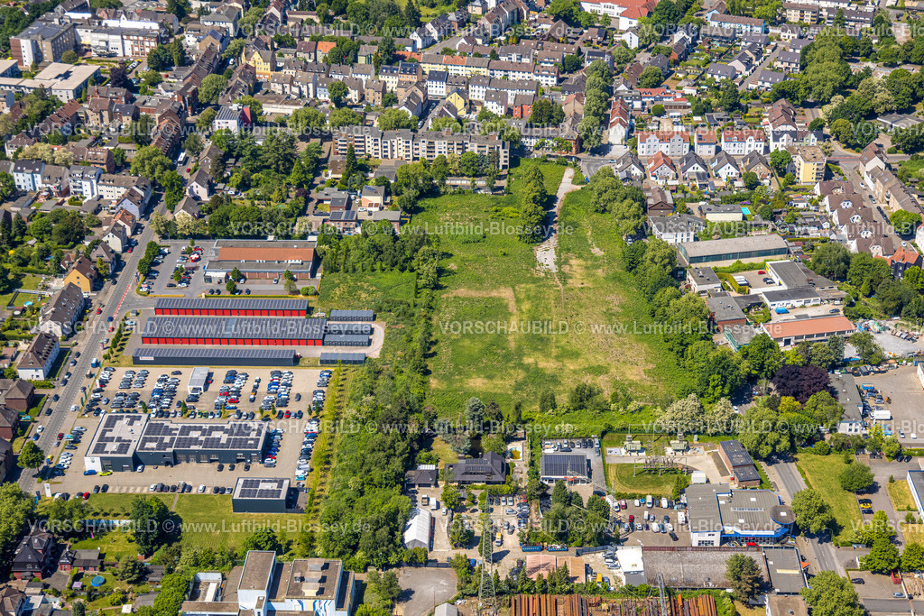Gelsenkirchen250507172 | Luftbild, Engelbertstraße Wiesen-Freifläche, ehemaliges Zechengelände Ewald, Resse, Gelsenkirchen, Ruhrgebiet, Nordrhein-Westfalen, Deutschland
