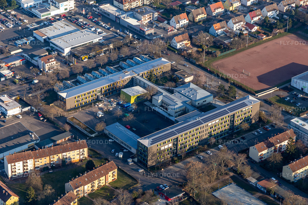 Luftbild: Berufsbildende Schule in Landau in der Pfalz im Bundesland Rheinland-Pfalz in Deutschland. Foto: IMG_130787.jpg vom 09.03.2022 durch Werner Riehm/FLY-FOTO.deÜber uns - BBS Landau Gymnasium