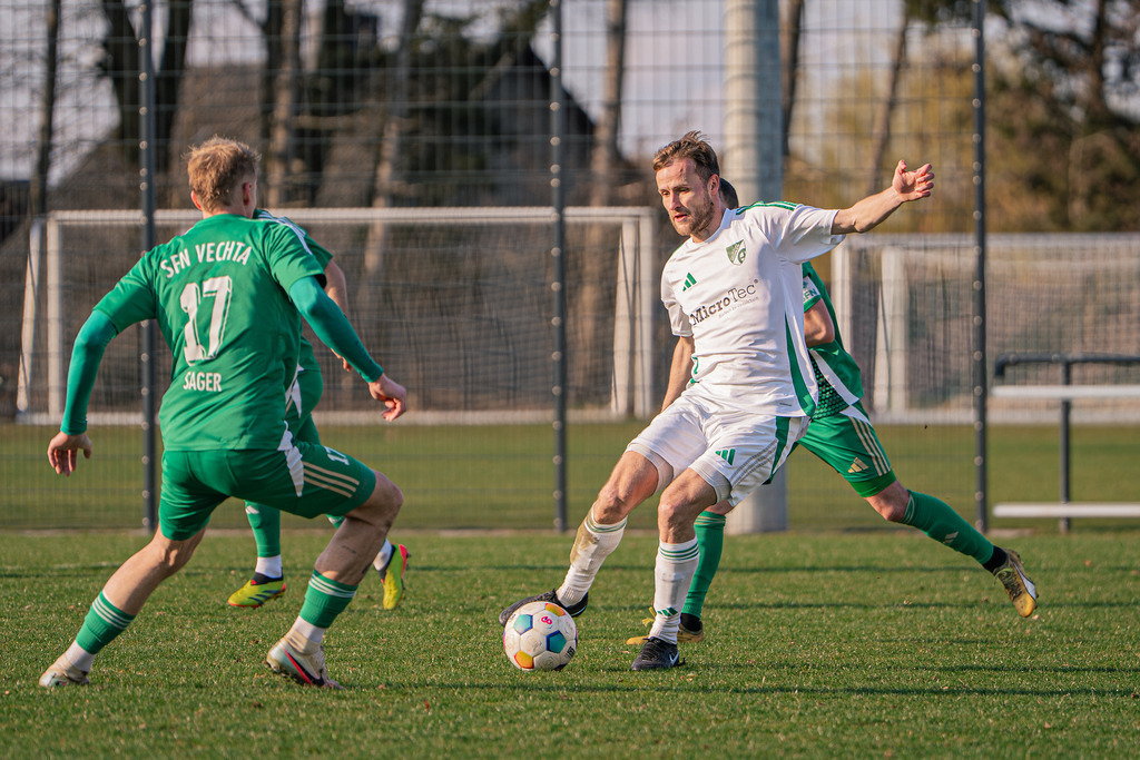 Fußball I Herren I Saison 2025-2026 I Landesliga Weser-Ems I 20. Spieltag I SFN Vechta - SV GW Mühlen I 15.03.20260025 | jns.sportfotos - Realisiert mit Pictrs.com