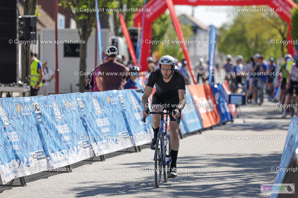 VJ__5417 | Neusiedlersee Radmarathon 2026@sportshot_your_pictrs #yourpictures#roadtowm2029 #nrm #neusiedlerseeradmarathon #neusiedlersee #neusiedlerseetourismus #burgenland #mörbisch #nrm26 #burgenlandtourismus #voglundco #poweredbyburgenlandtourismus #radsport #rad #marathon #ucigranfondo #visitburgenland #ucigranfondoworldseries